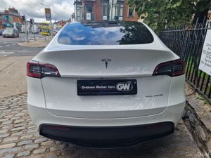 2024 (241) Tesla Model Y RWD - Image 4