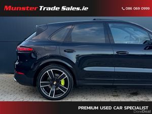 Porsche Cayenne 3.0 V6 E-Hybrid - Image 3