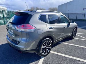 Nissan X-Trail 1.6 DIESEL, SLID AND TILT SUNROOF, - Image 3