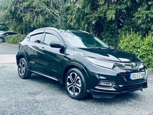 Honda Vezel/Hrv 2020 1.5 Hybrid Auto 28515 KM ONLY - Image 2