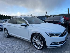 Volkswagen Passat Auto - Image 2