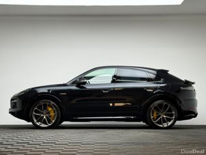 Porsche Cayenne TURBO S COUPE 4.0 V8 670HP E-HYBRI - Image 4