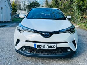 TOYOTA C-HR 2019   HYBRID  AUTOMATIC 🔥 - Image 2