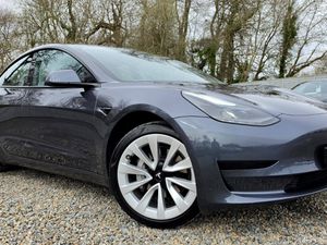 🔥 2022 Tesla Model 3 SR+ RWD - Image 4