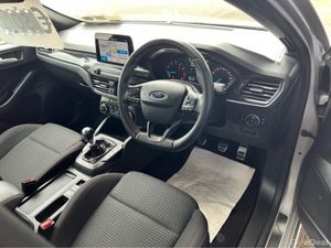 Ford Focus ST-LINE 5DR 1.0T 125 S6.2 M6 FW - Image 3