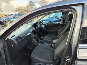 Volkswagen Tiguan Highline 2.0tdi M6F 150HP 5DR - Image 3