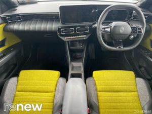 Renault 5 52KWH 150hp Iconic - Image 4