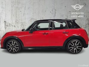 Mini Cooper Cooper C 5 Door - Image 3