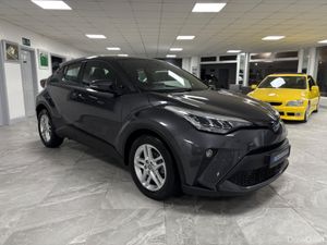 2023 Toyota C-HR Low mileage - Image 3