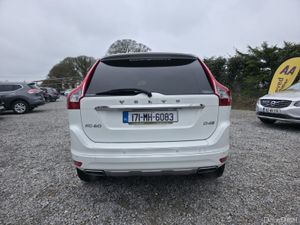 2017 Volvo XC60 - Image 4