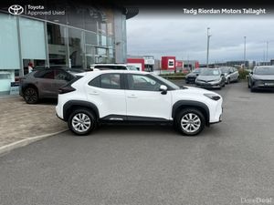 Toyota Yaris Cross ROSS LUNA 4DR AUTO - Image 3