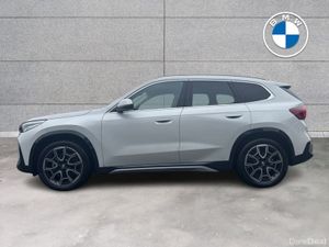 BMW iX1 eDrive20 xLine - Image 4