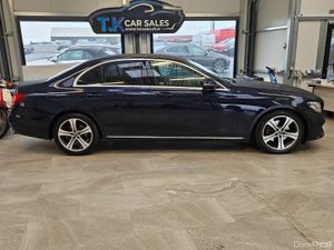 17 MERCEDES BENZ E-CLASS AVANTGARDE - Image 3