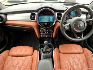 Mini Cooper S Exclusive - Image 4