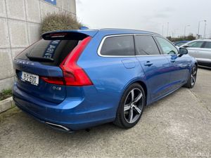 Volvo V90 R-DESIGN D4 AUTOMATIC 2.0 DIESEL //HIGH - Image 4