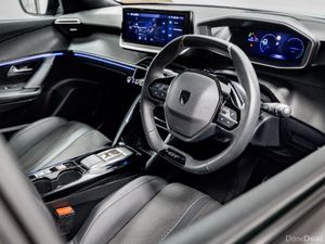 Peugeot 2008 E-GT 50kWh Auto 136HP - Image 2