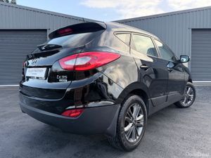 Hyundai ix35 142’ Executive LOW MILEAGE/HIGH SPEC - Image 4