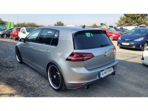 Volkswagen Golf GTI2.0L  AUTOMATIC  Fresh Import ( - Image 4