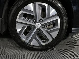 Hyundai KONA Kona EV Premium 64 kWh - Image 3