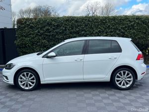 Volkswagen Golf COMFORTLINE 1.2 TSI AUTO // VERY L - Image 3