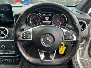 Mercedes-Benz A-Class A180 AMG-LINE 1.6 // DUAL ZO - Image 4