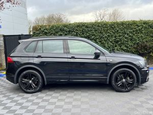 Volkswagen Tiguan R-LINE 4MOTION 2.0 TDI // BLACK - Image 2