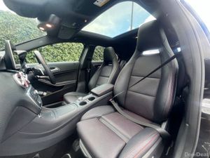 Mercedes-Benz A-Class A180 AMG-LINE 1.6 AUTO ** HU - Image 2