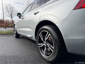 Volvo XC60 2.0 D4 INSCRIP AWD 190HP *FRESH NCT* - Image 4