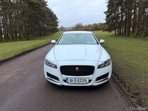 Jaguar XF 2016 Diesel Fuji White Black Wheels - Image 2
