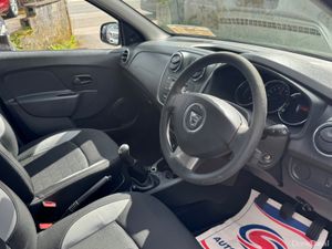 Dacia Sandero Stepway very low mileage - Image 4