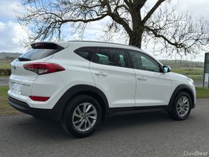 Hyundai Tucson 2016 Executive  Low mileage - Image 4