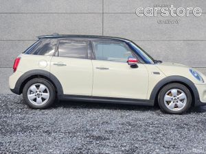 Mini Cooper 1.5 Auto - Image 2