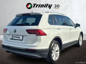 Volkswagen Tiguan ** HIGHLINE ** HUGE SPEC ** STUN - Image 3