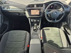 Volkswagen Tiguan ** HIGHLINE ** HUGE SPEC ** STUN - Image 2