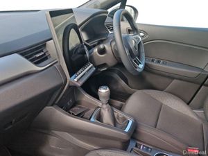 Renault Captur TCe 90 Evolution - Image 4