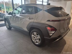 Hyundai KONA ELEGANCE 1.6 - Warranty & AA 2029 - - Image 3