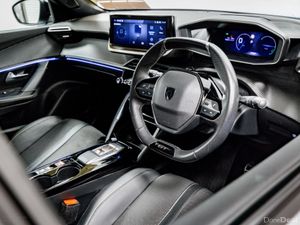 Peugeot 2008 E-GT 54kWh Auto 156HP - Image 2