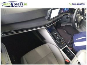 Volkswagen Golf 1.5 ETSI STYLE, Low mileage - Image 2