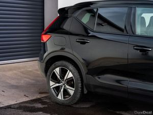 Volvo XC40 RECHARGE T4 R-DESIGN - Image 4