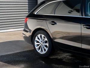 Audi A4 AVANT TDI TECHNIK - Image 3