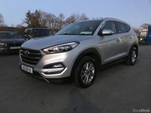 Hyundai Tucson 2.0 D Executive 4WD Leather - Image 2