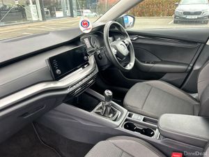 Skoda Octavia OCTAVIA AMB 2.0TDI 115HP-EASTER SALE - Image 3