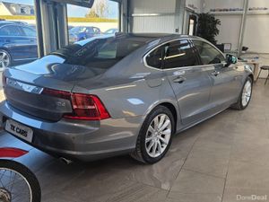 19 VOLVO S90 MOMENTUM - Image 2