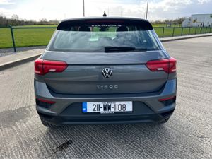 Volkswagen T-Roc 1.0 TSI MANUAL 6SPEED FWD 110HP 5 - Image 2