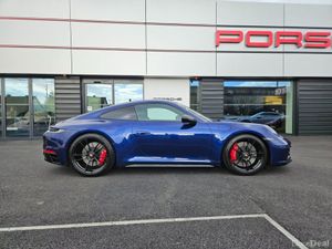 Porsche 911 Carrera GTS - Image 4