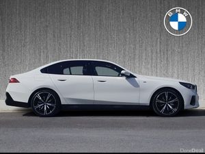 BMW 5-Series 520i M Sport Pro - Image 3