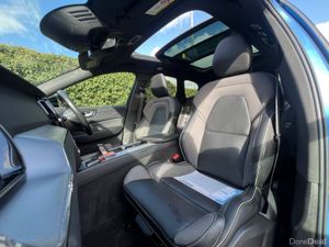 Volvo XC60 R-DESIGN T6 AWD 2.0 HYBRID // OPENING P - Image 2