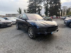 Porsche Cayenne 2022 - Image 2