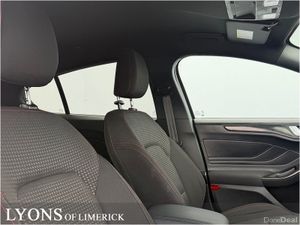 Ford Focus ST-Line 1.5L EcoBlue 115PS Auto - Image 3