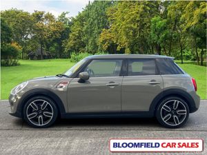 Mini Cooper **DEPOSIT TAKEN**HIGH SPEC , AUTO // L - Image 4